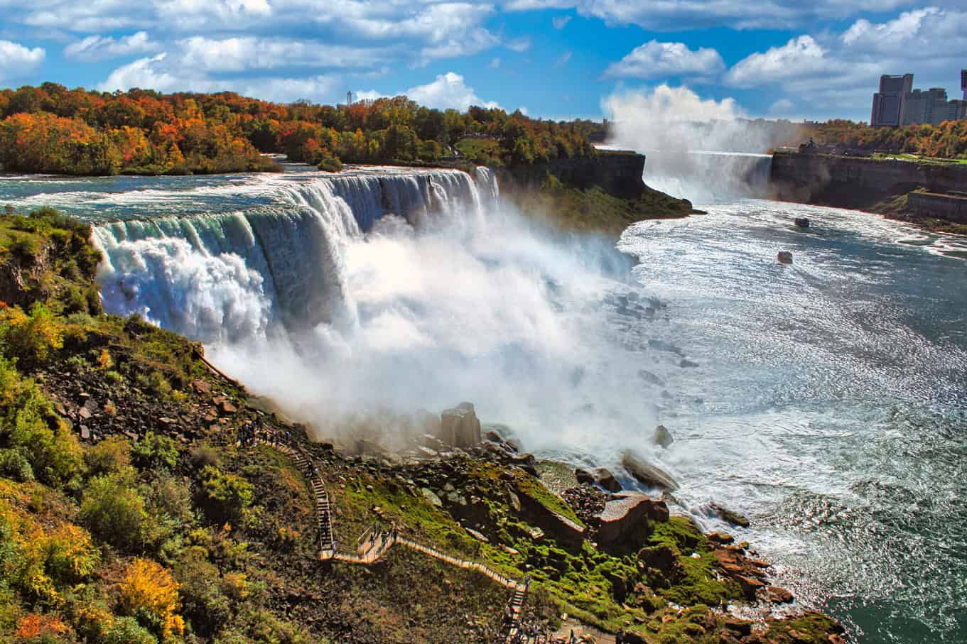 woman and her children plunge over niagara falls