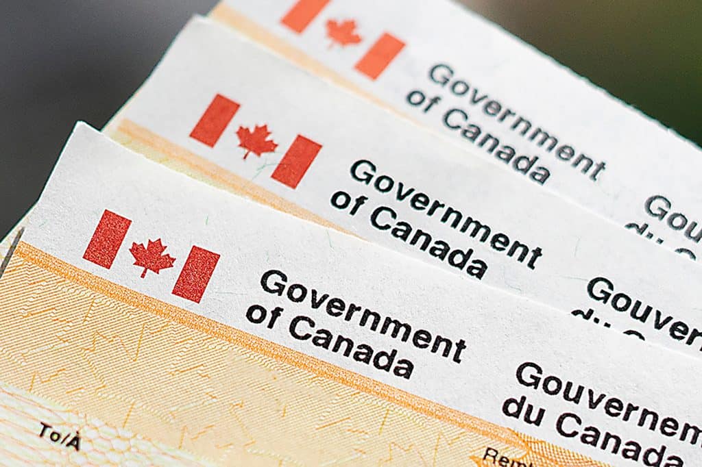 Benefit, cheques, eligible, residents, CRA, GST, Tax, Carbon, child, money, funded, households, incomes, help, payments, latest, dates, 2025, Ontario, Canada.