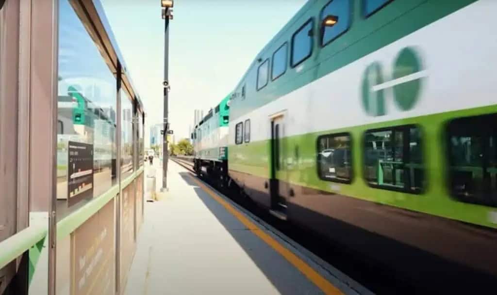 no go train service this weekend in parts of toronto and mississauga.